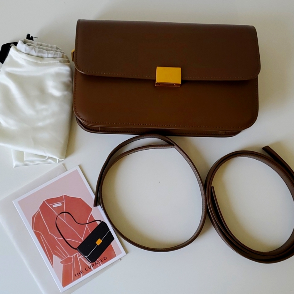 The Curated classic Shoulder Bag chocolate brown smooth leather